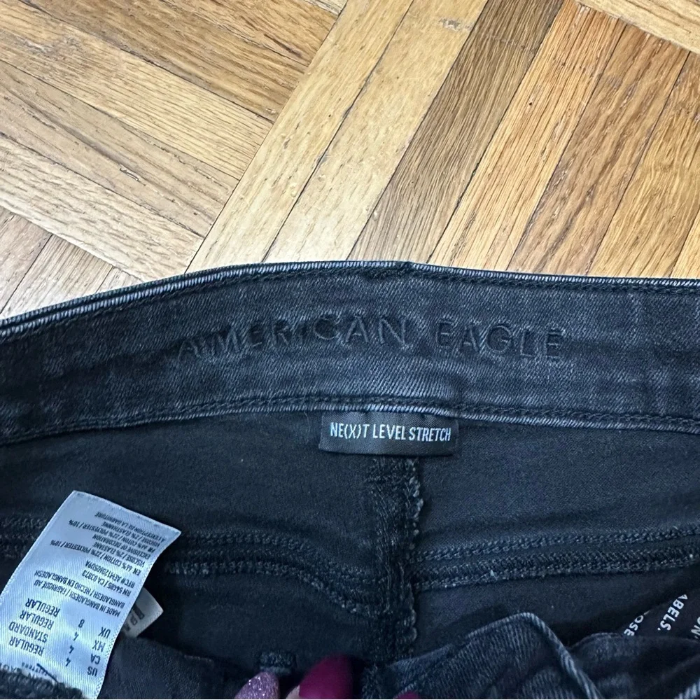 American Eagle Next Level Stretch Distressed Black Skinny Jeans size 4 - Picture 4 of 5